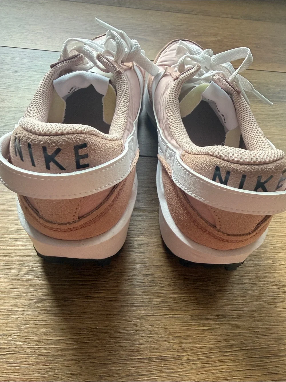 Nike Women's Dusty Pink Low-Top Sneakers Size 8.5